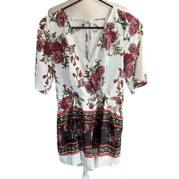 Trixxi V-Neck Short Romper M Floral Boho White Bohemian Whimsical Romantic - Picture 1 of 13